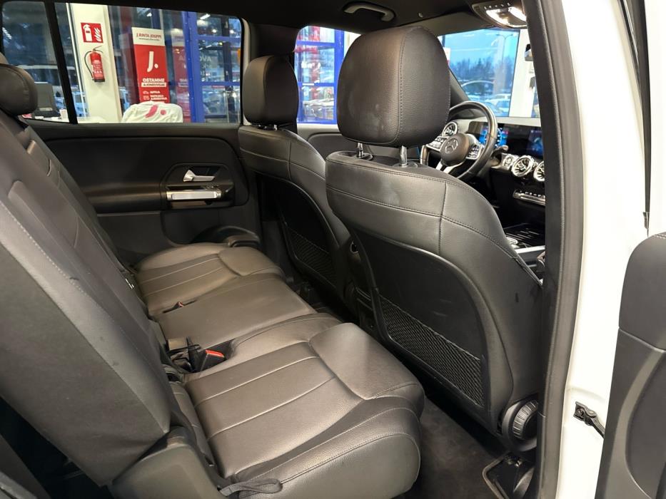 MERCEDES-BENZ GLB 2021