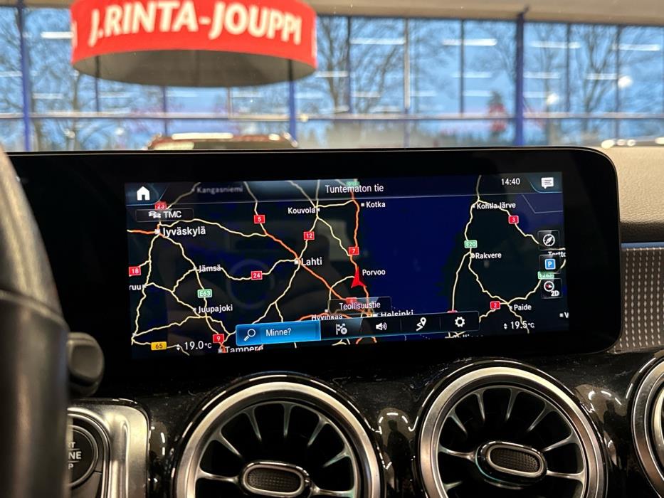 MERCEDES-BENZ GLB 2021