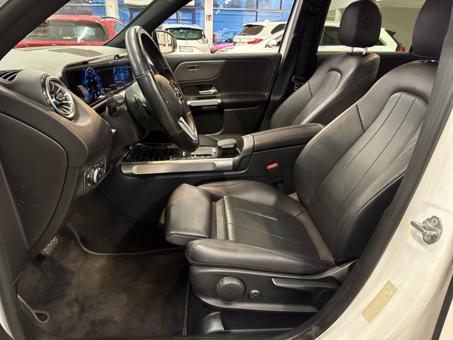 MERCEDES-BENZ GLB 2021