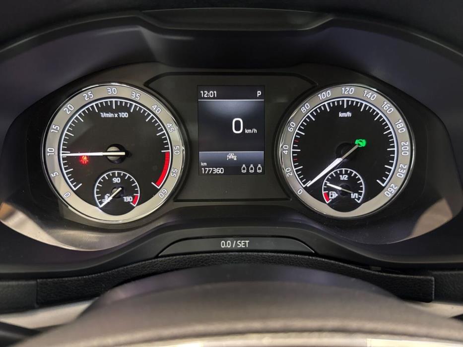 SKODA Karoq 2023