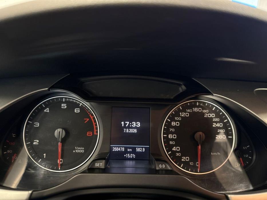 AUDI A4 2011