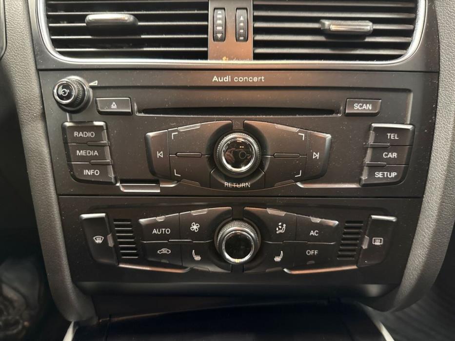 AUDI A4 2011
