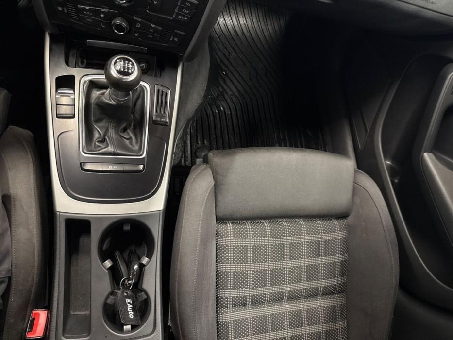 AUDI A4 2011