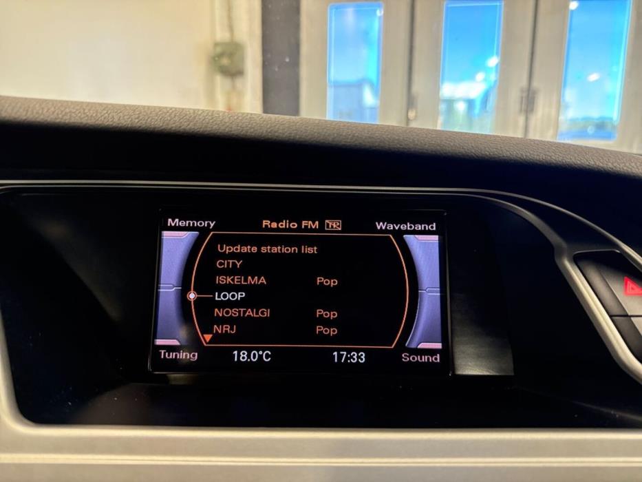 AUDI A4 2011