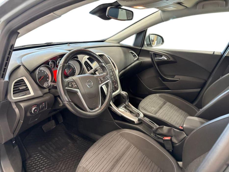 OPEL Astra 2015