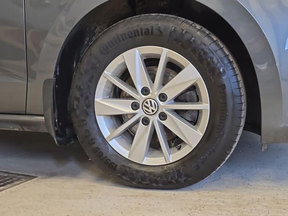VOLKSWAGEN Golf Sportsvan 2017
