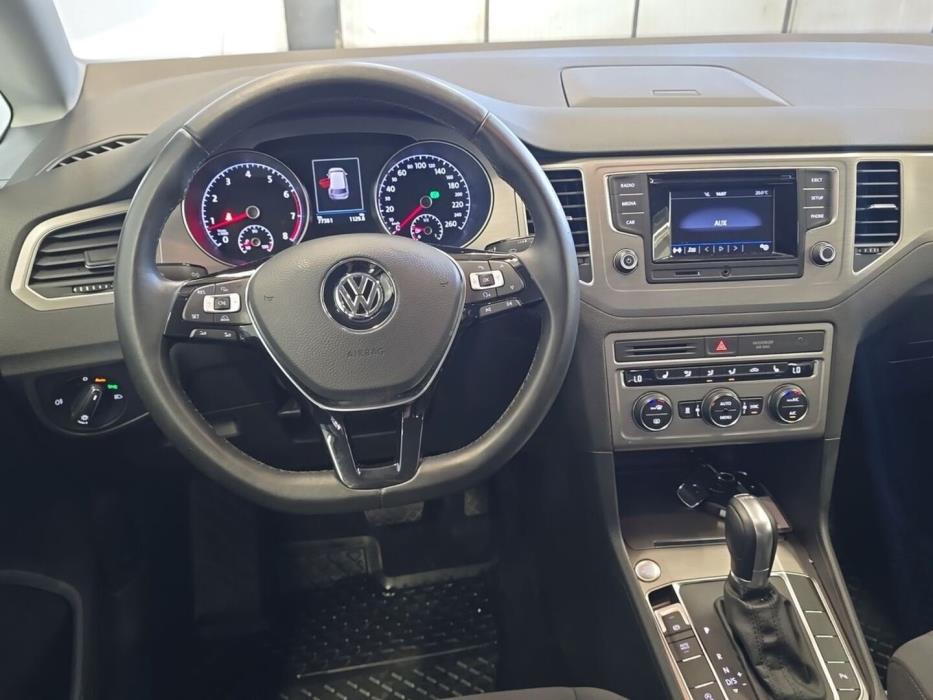VOLKSWAGEN Golf Sportsvan 2017
