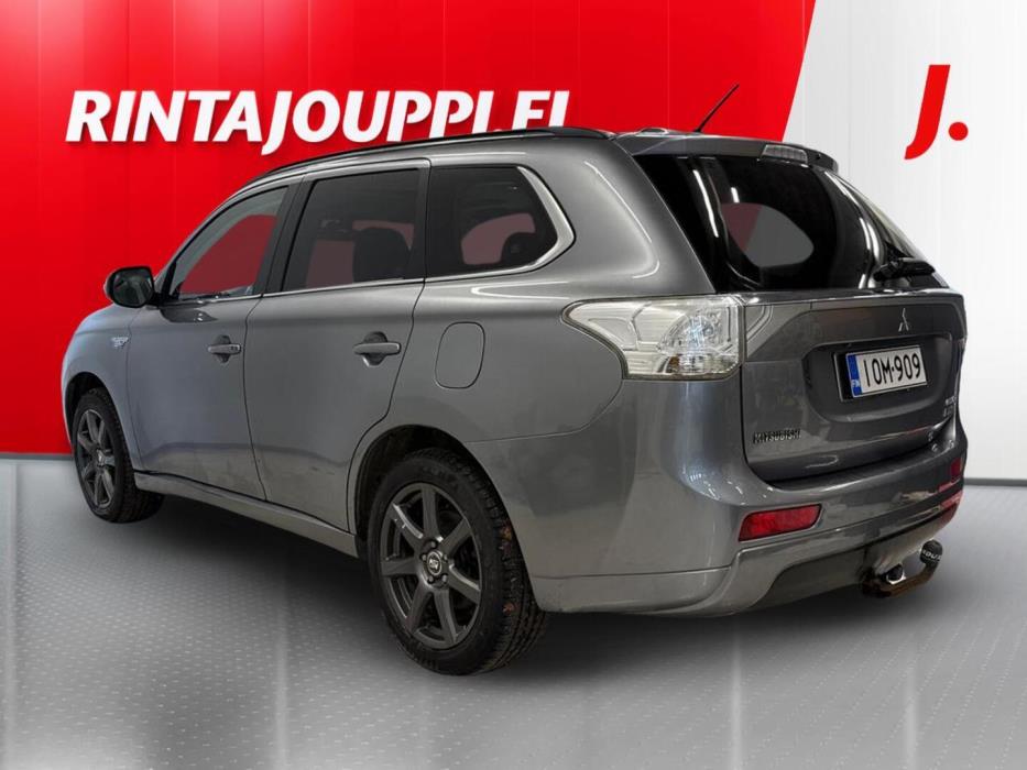 MITSUBISHI Outlander PHEV 2013