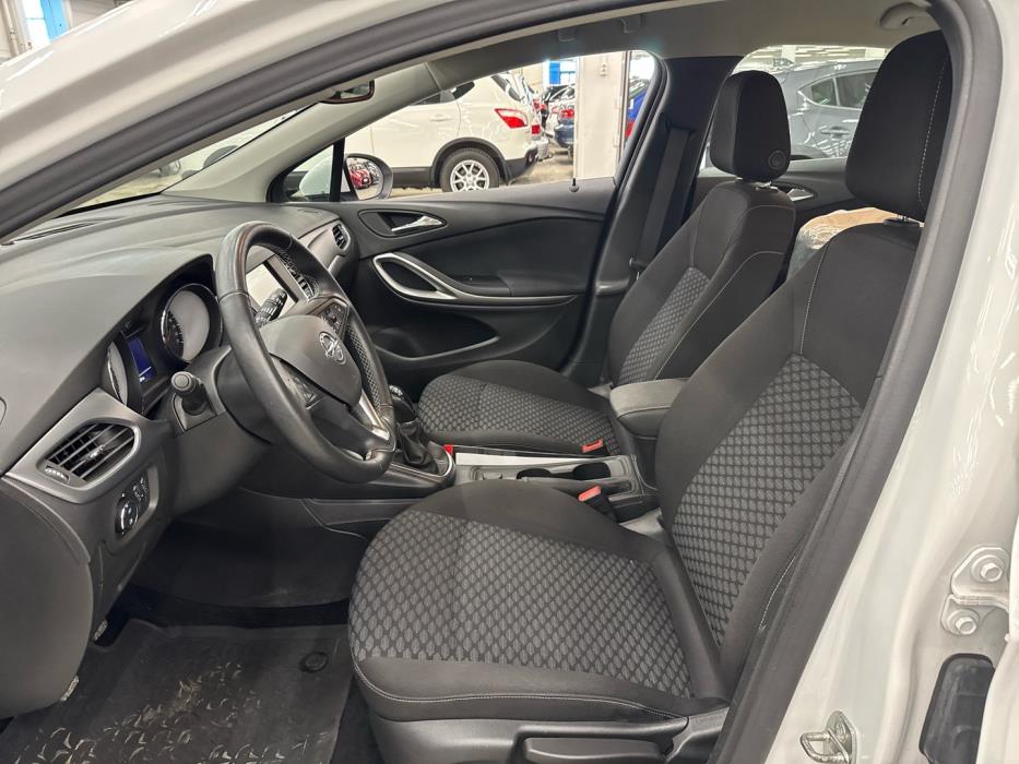 OPEL Astra 2019