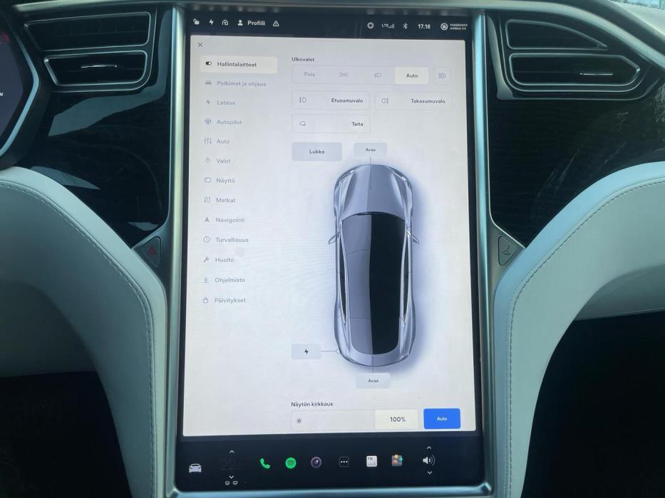 TESLA Model S 2017