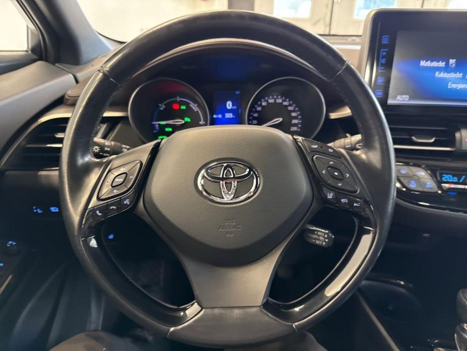 TOYOTA C-HR 2017