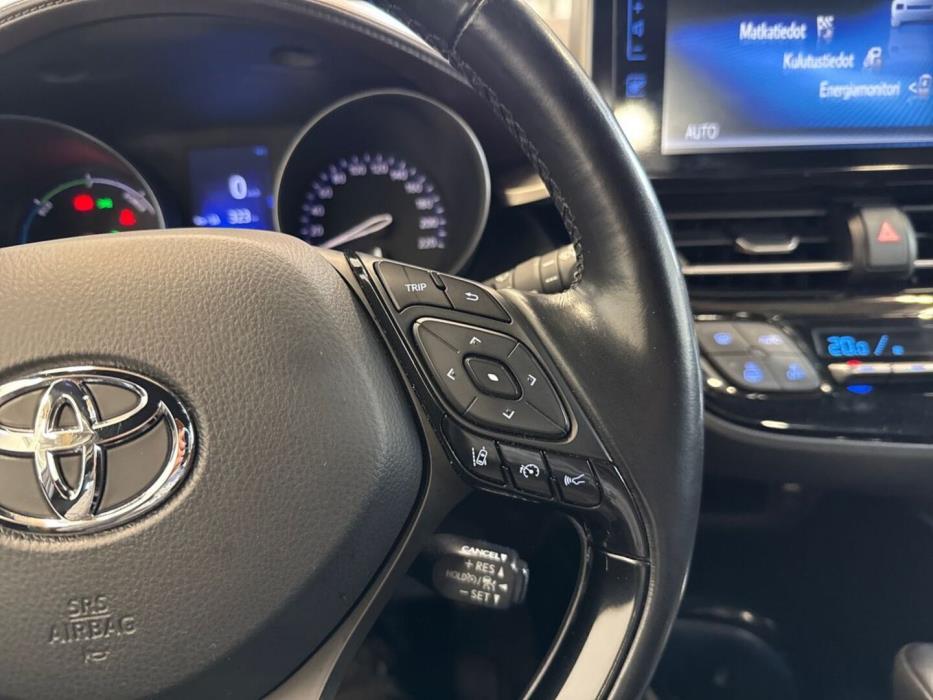 TOYOTA C-HR 2017