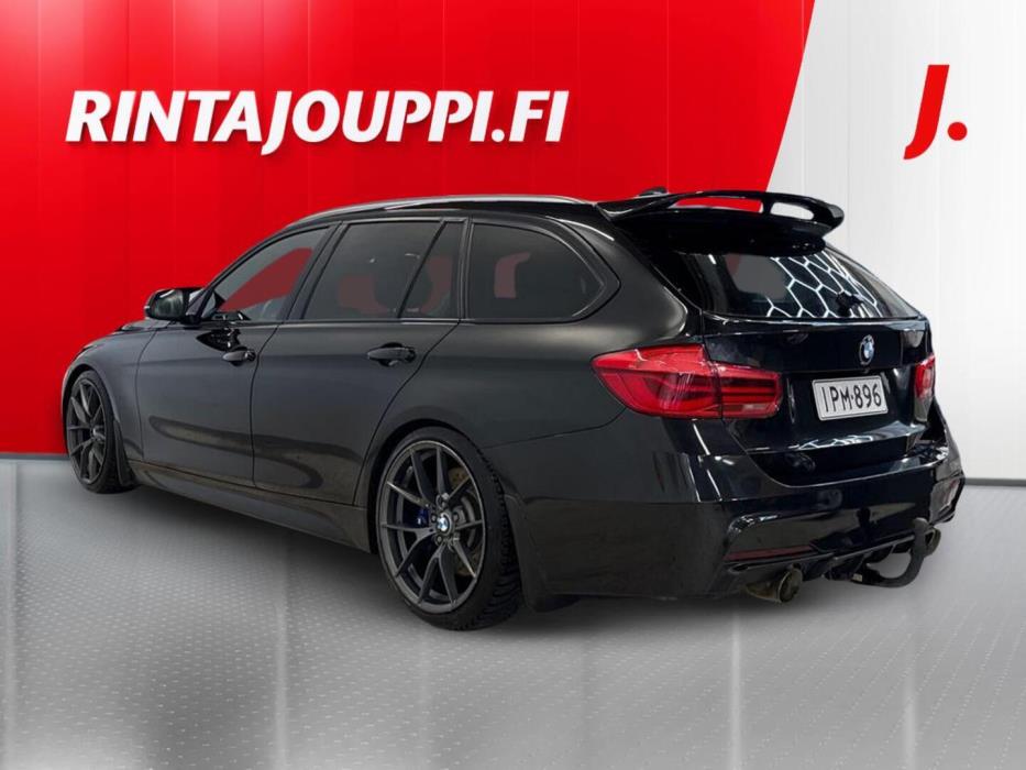 BMW 330 2013