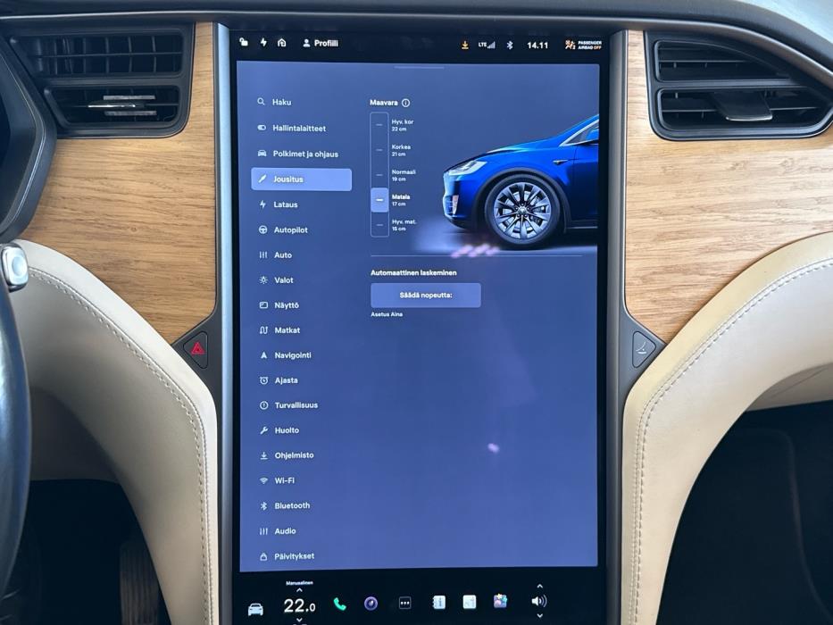 TESLA Model X 2018