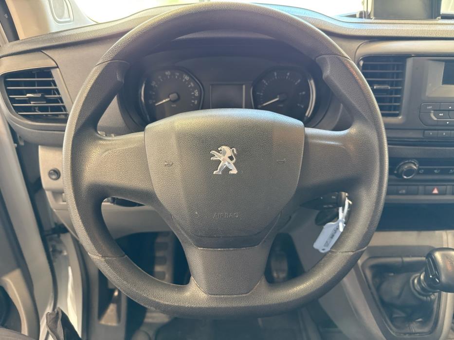 PEUGEOT Expert 2022