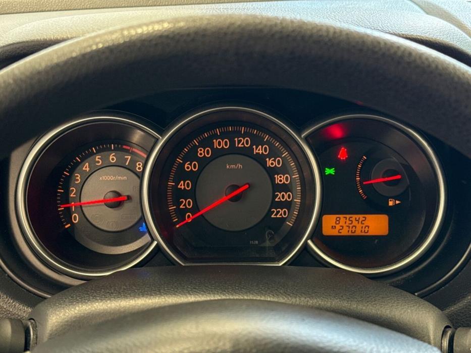 NISSAN Tiida 2008