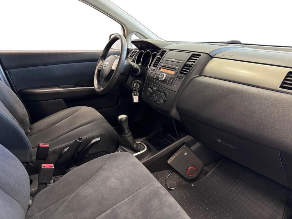 NISSAN Tiida 2008