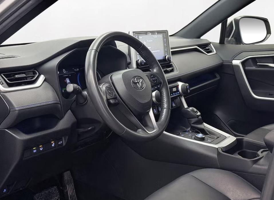 TOYOTA RAV4 2021