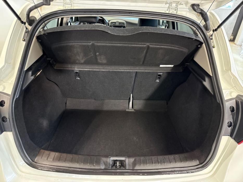 NISSAN Pulsar 2015