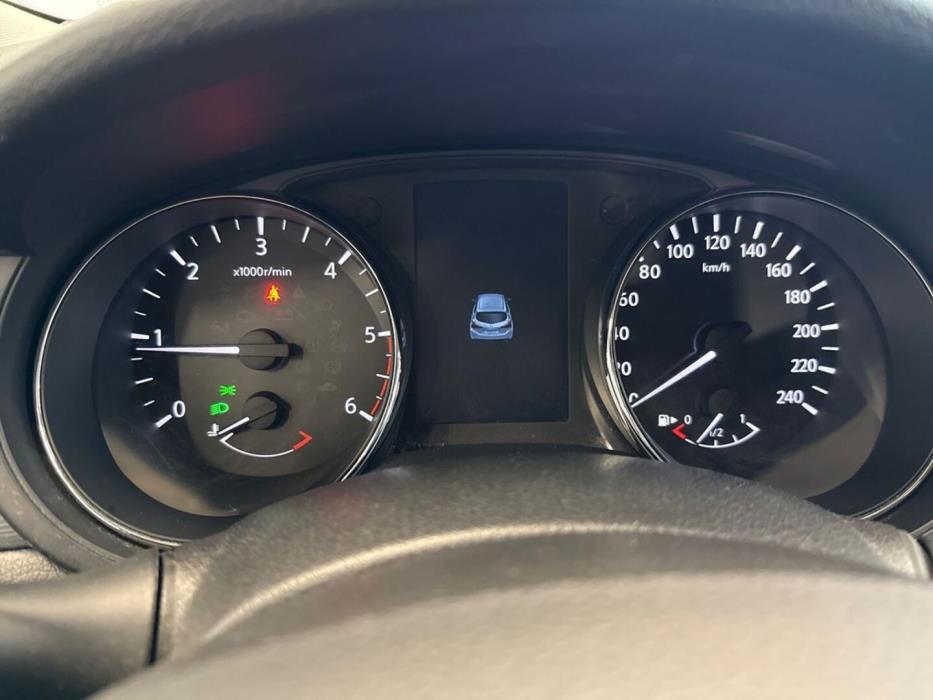 NISSAN Pulsar 2015