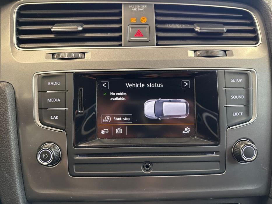 VOLKSWAGEN Golf 2015