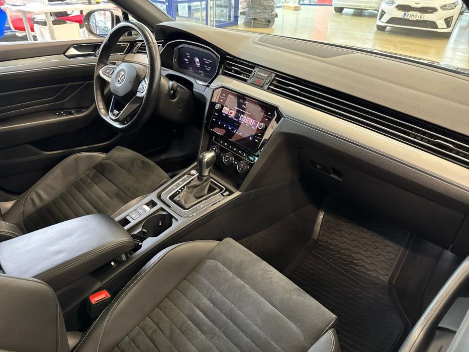 VOLKSWAGEN Passat 2020