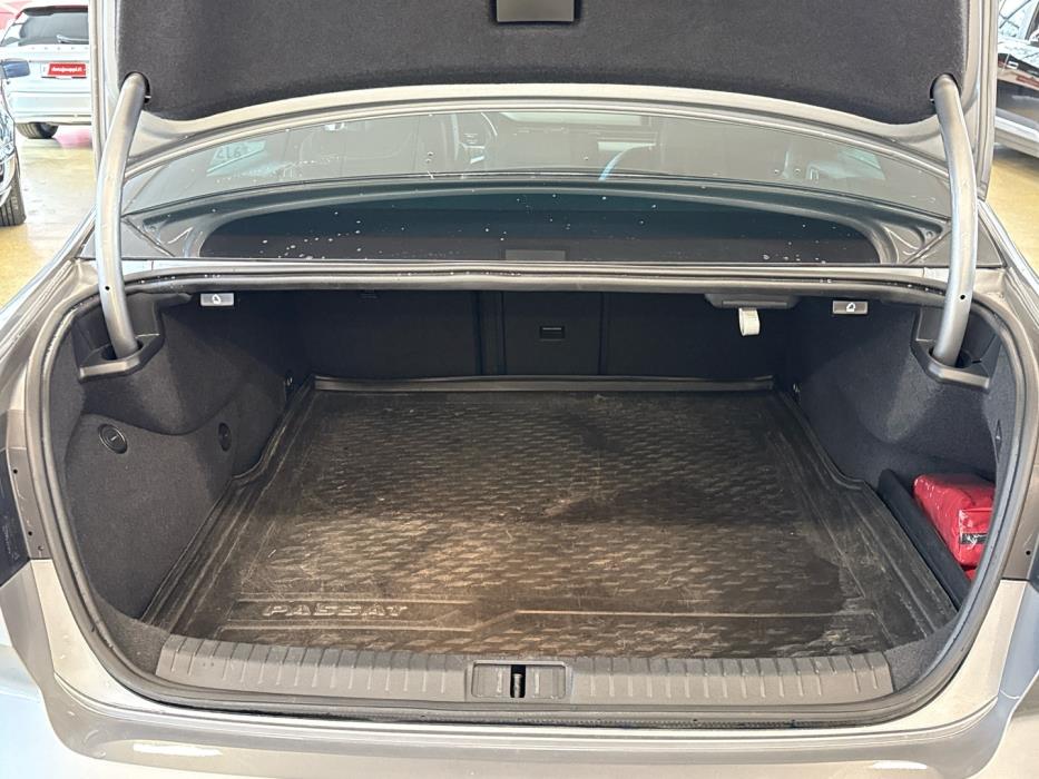 VOLKSWAGEN Passat 2020