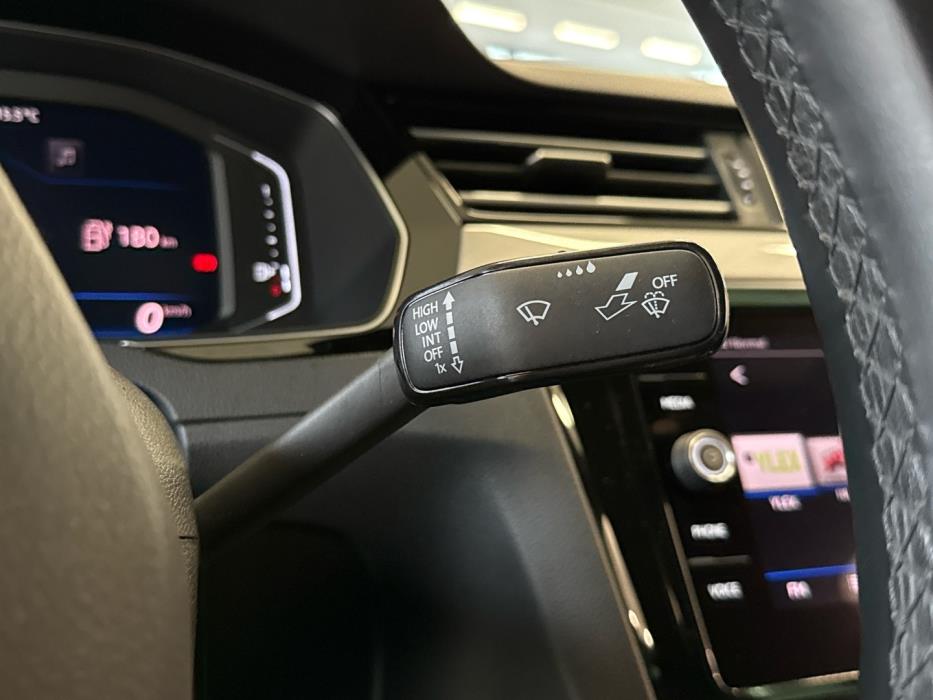 VOLKSWAGEN Passat 2020