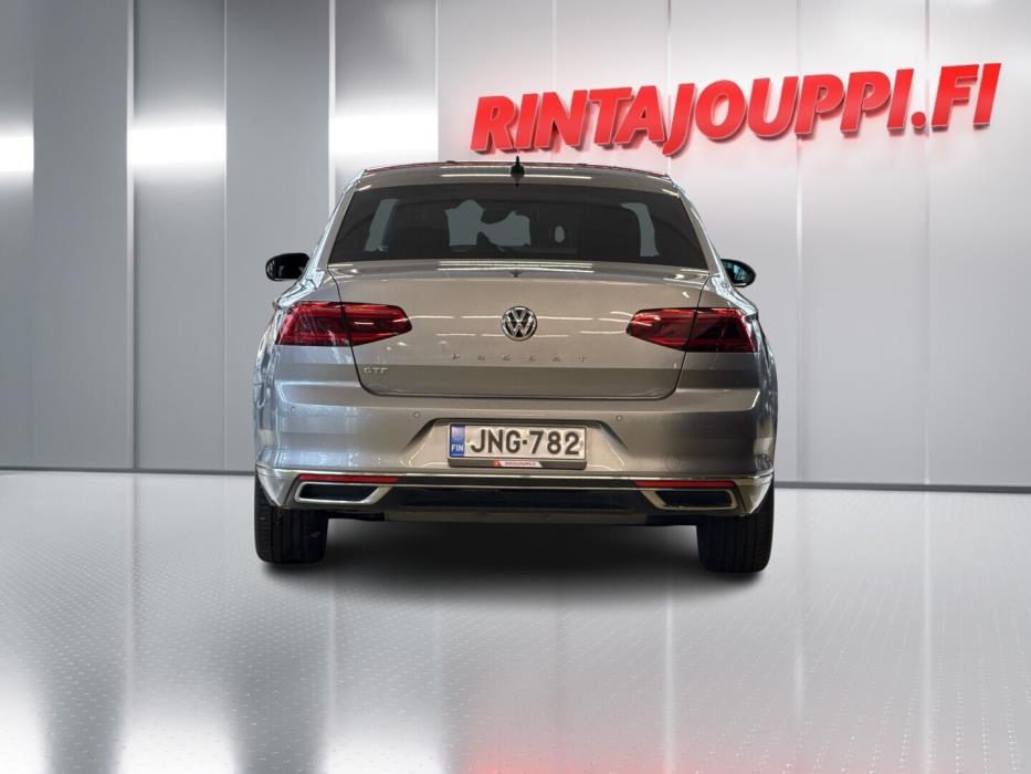 VOLKSWAGEN Passat 2020