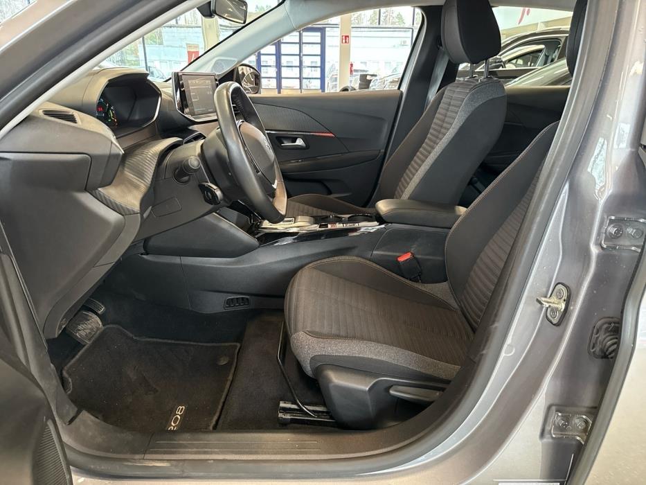 PEUGEOT e-208 2022