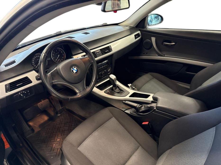 BMW 325 2007