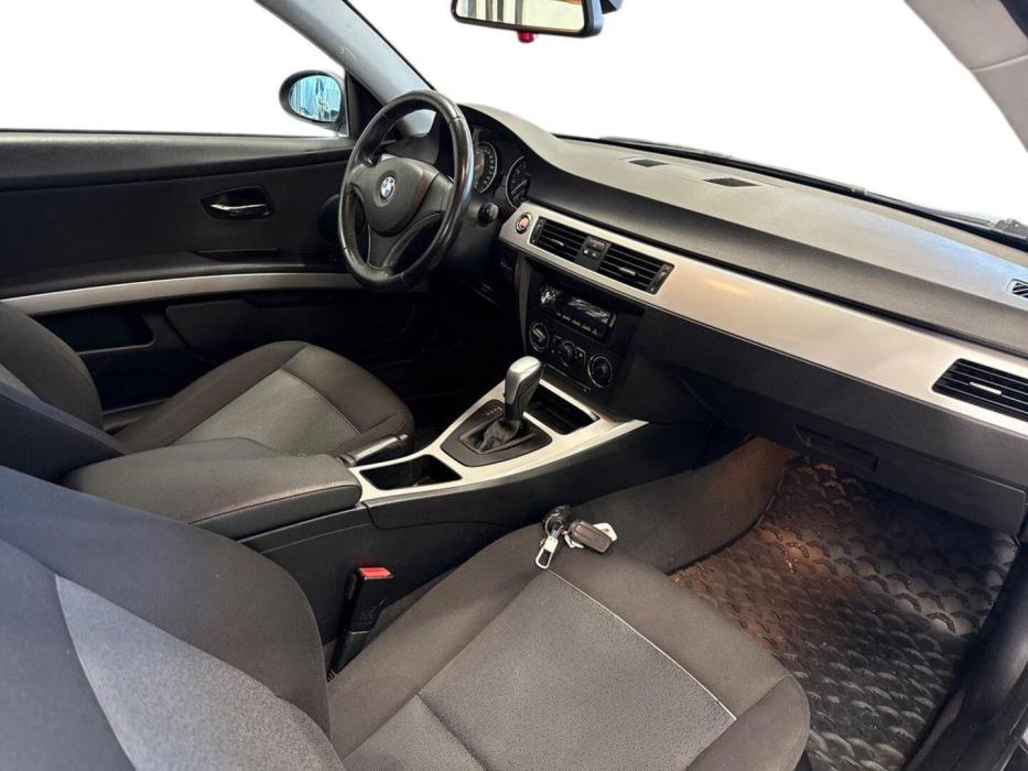 BMW 325 2007
