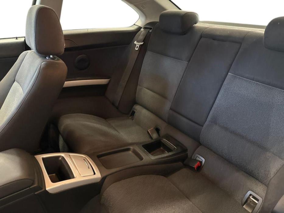 BMW 325 2007