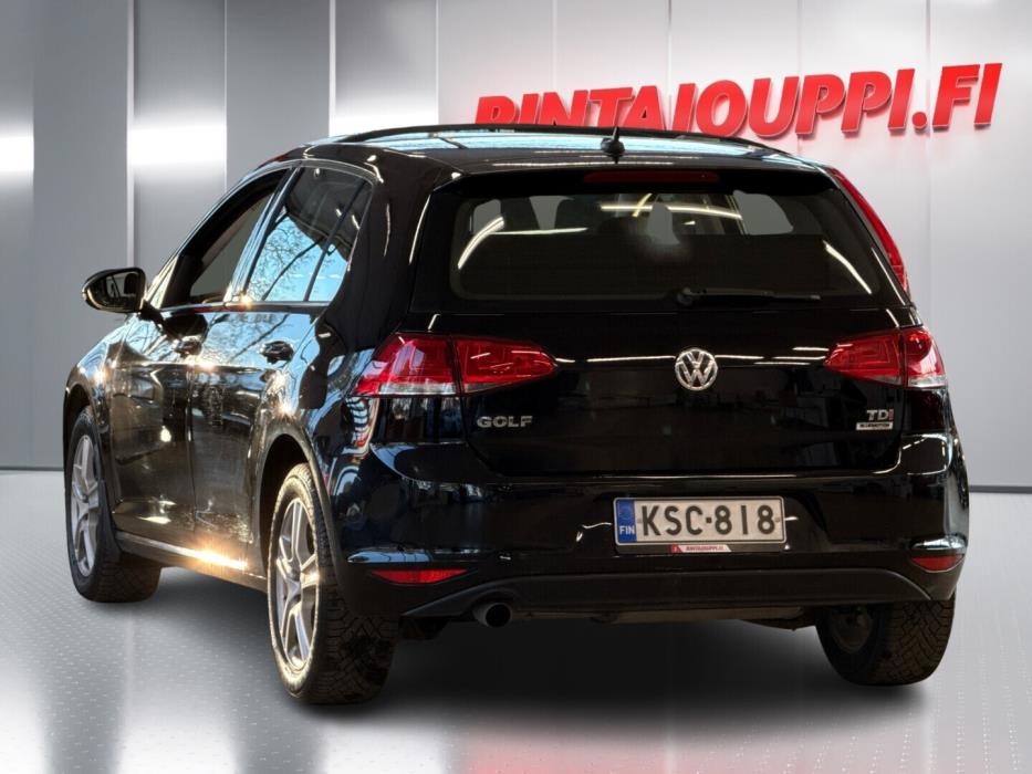 VOLKSWAGEN Golf 2016