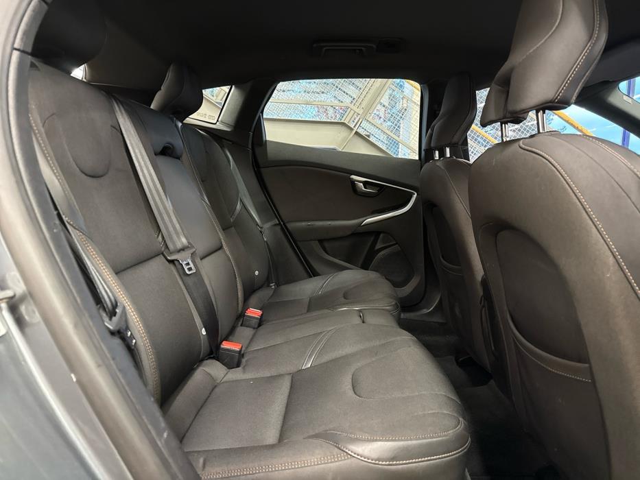 VOLVO V40 Cross Country 2018