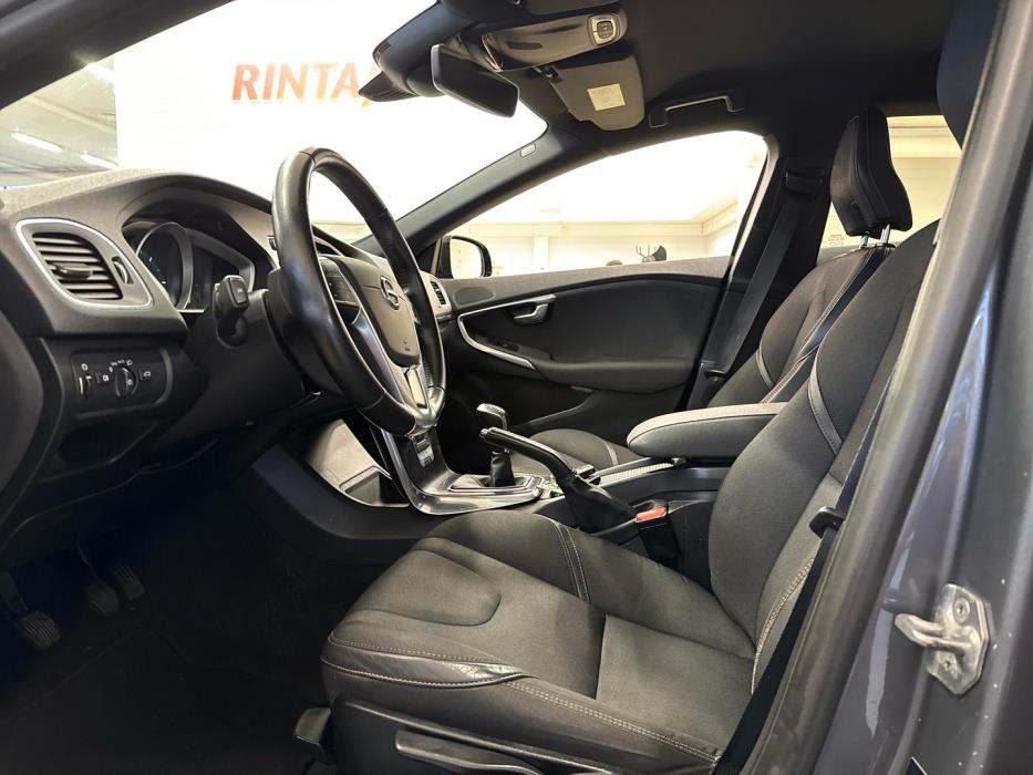 VOLVO V40 Cross Country 2018