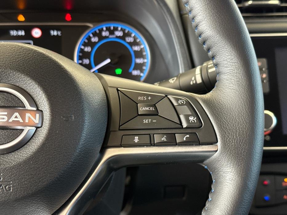 NISSAN Leaf 2023