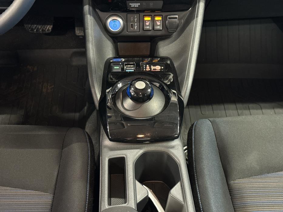 NISSAN Leaf 2023