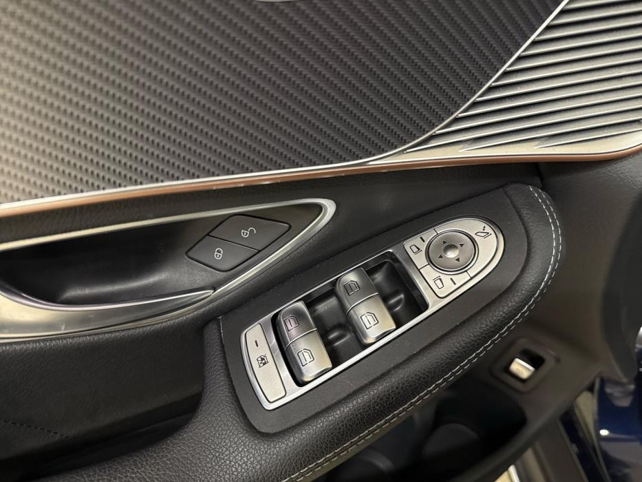 MERCEDES-BENZ EQC 2020