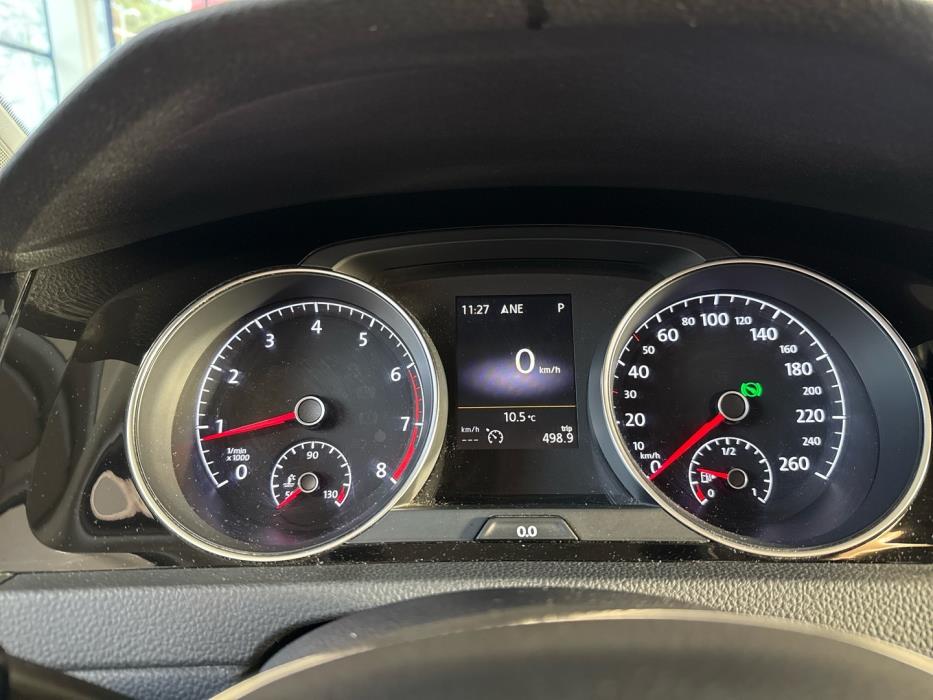 VOLKSWAGEN Golf 2016