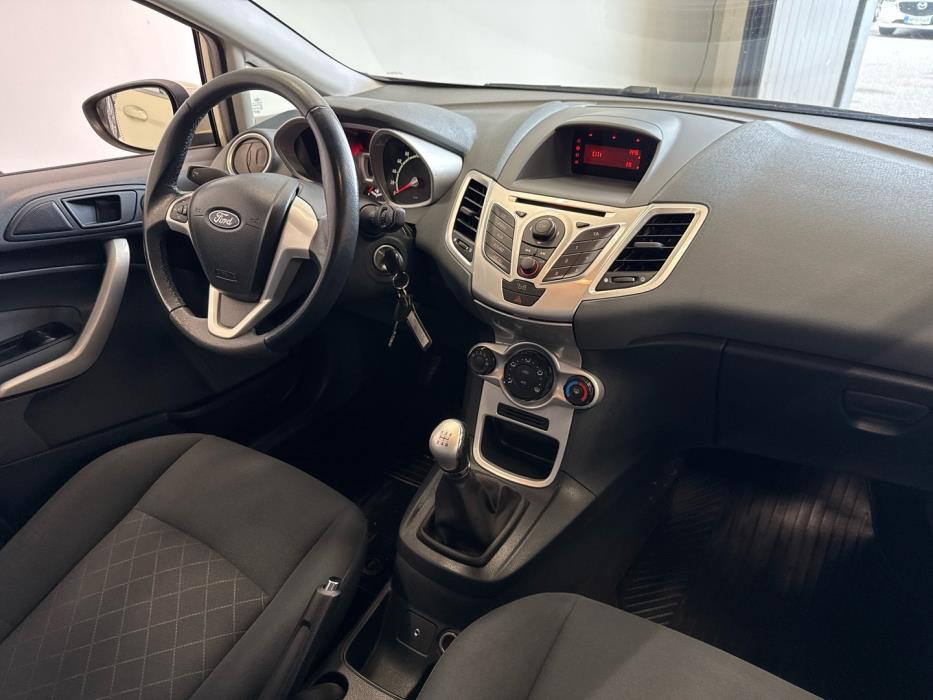 FORD Fiesta 2009