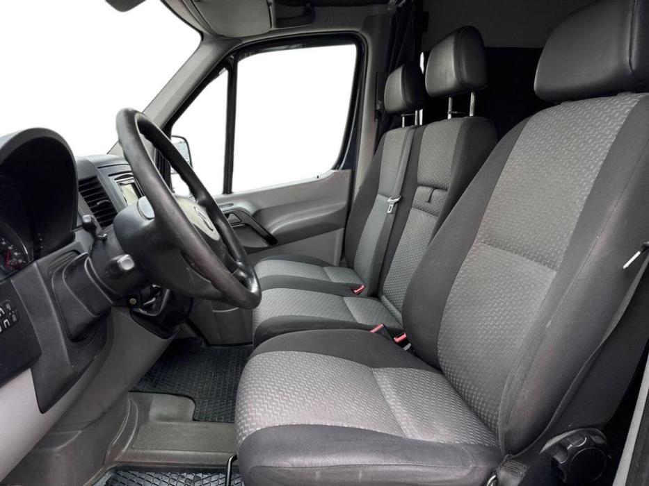 VOLKSWAGEN Crafter 2013