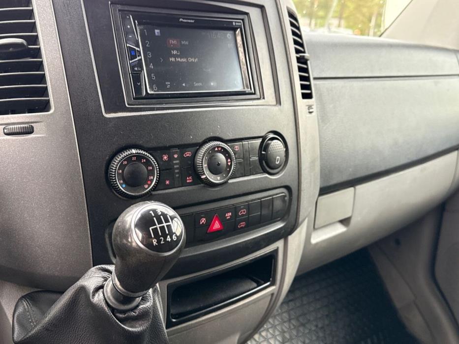 VOLKSWAGEN Crafter 2013