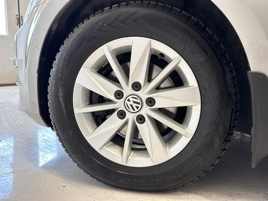 VOLKSWAGEN Golf 2014