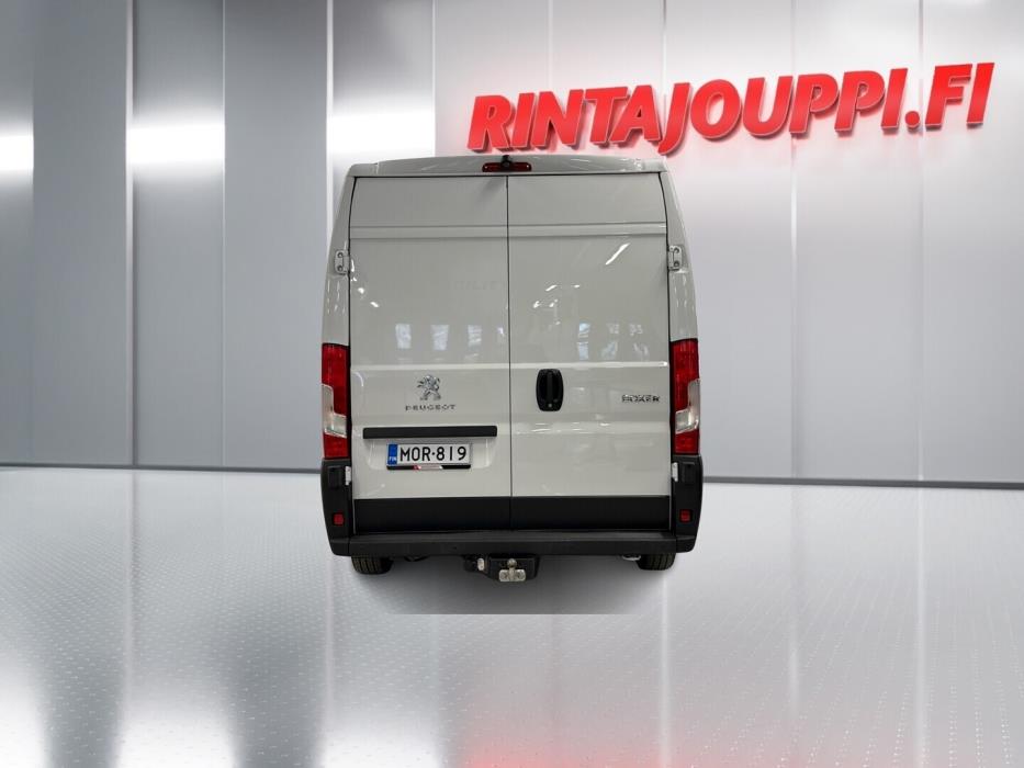 PEUGEOT Boxer 2023