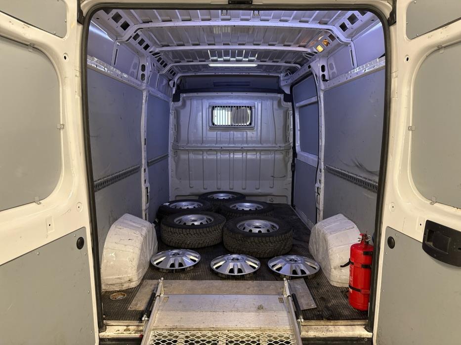 PEUGEOT Boxer 2023