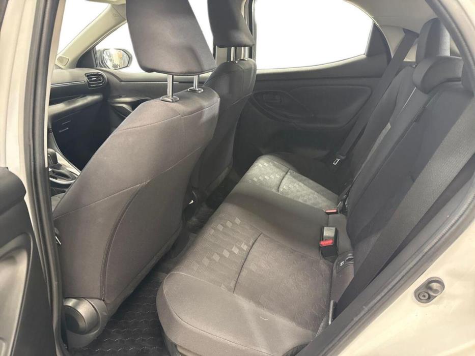 MAZDA 2 2024