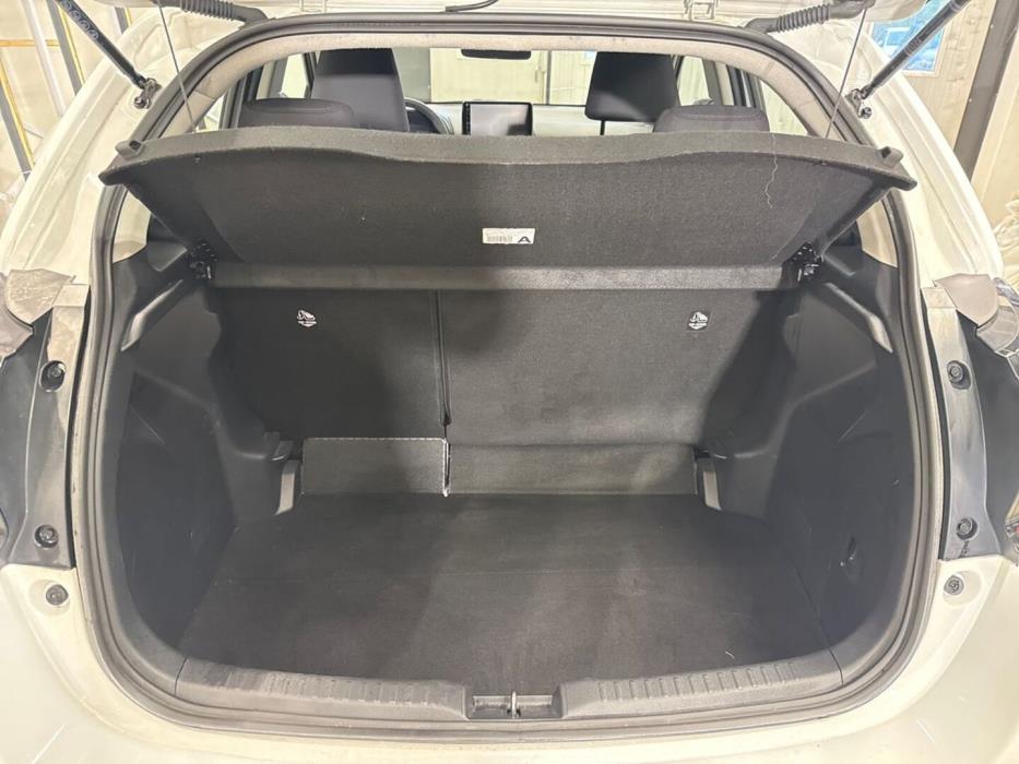 MAZDA 2 2024