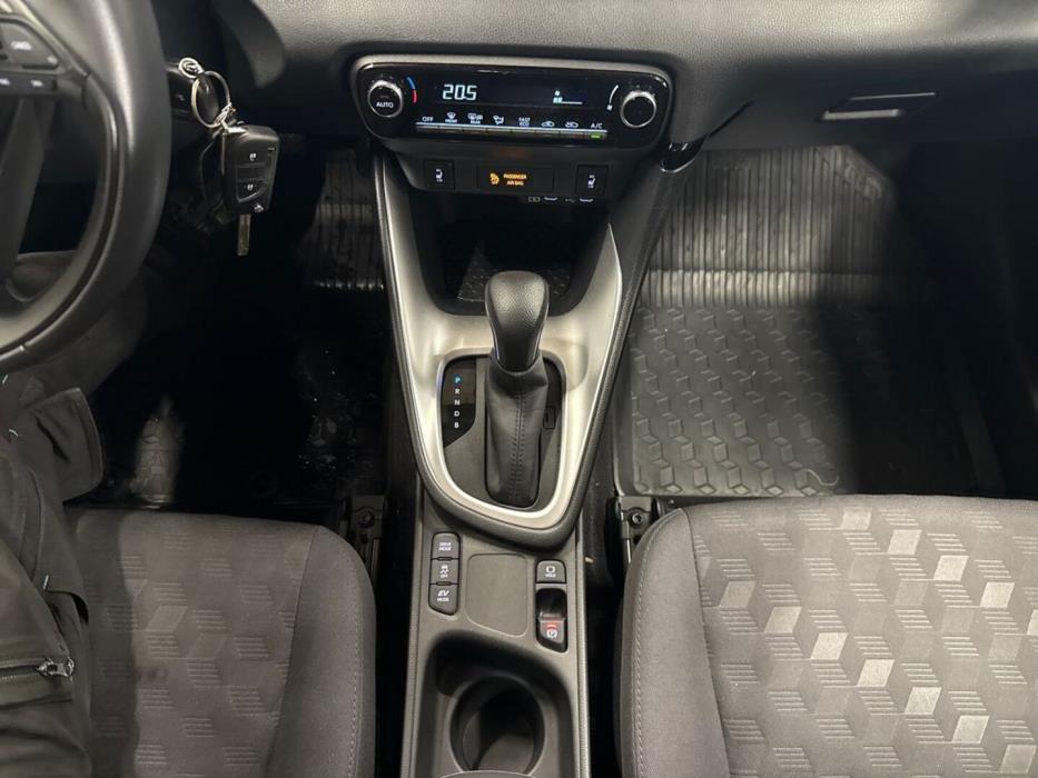 MAZDA 2 2024