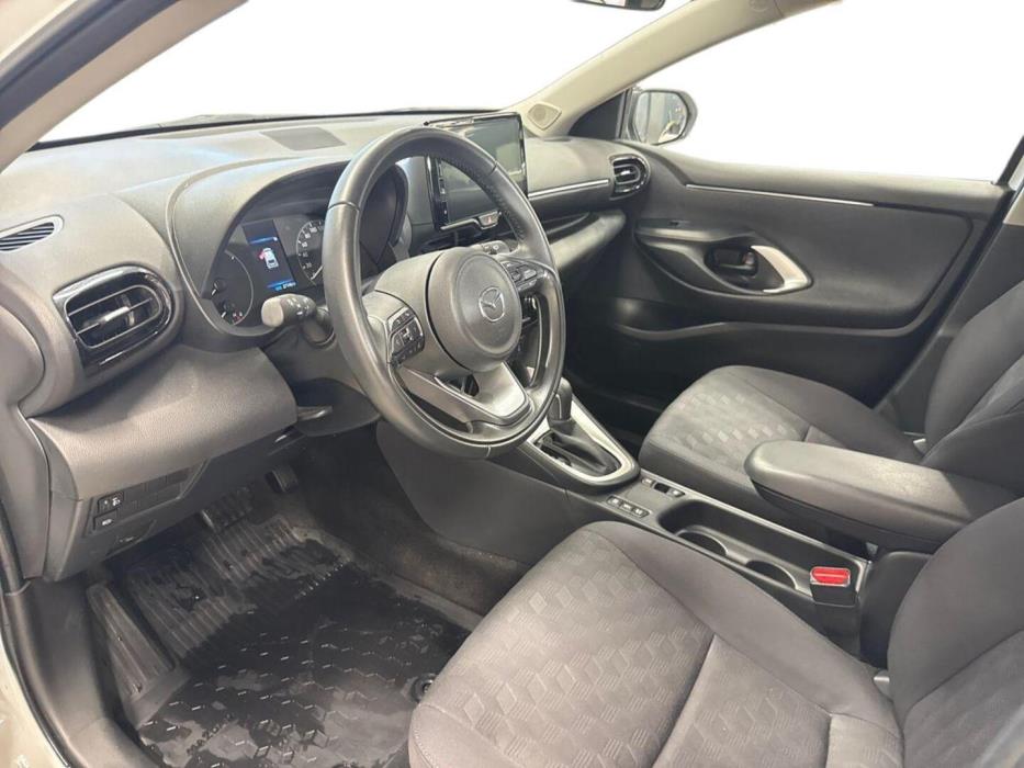 MAZDA 2 2024